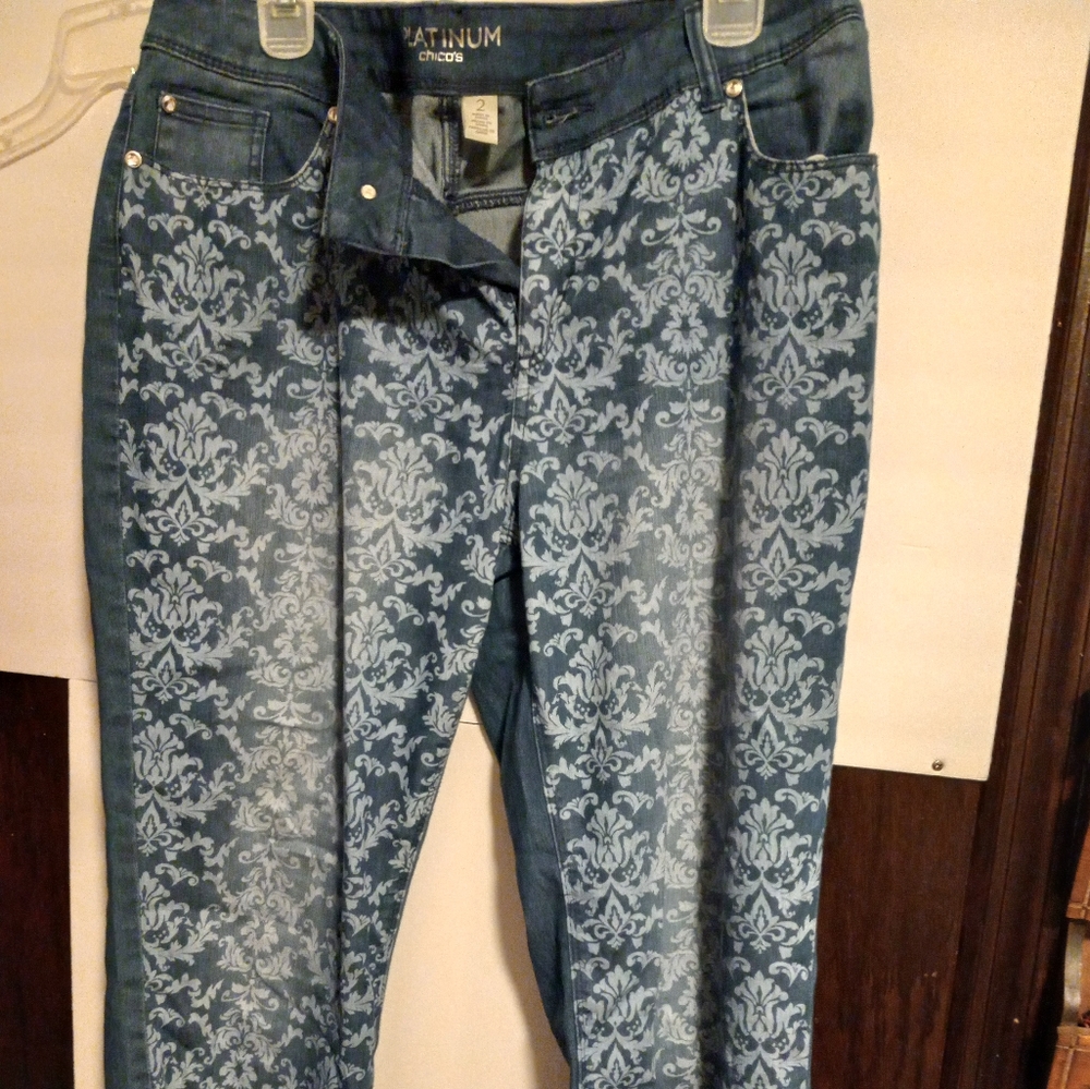 Chico's Platinum Women’s Blue Denim 2=L/12 Novelty Trendsetting Jeans Flashy